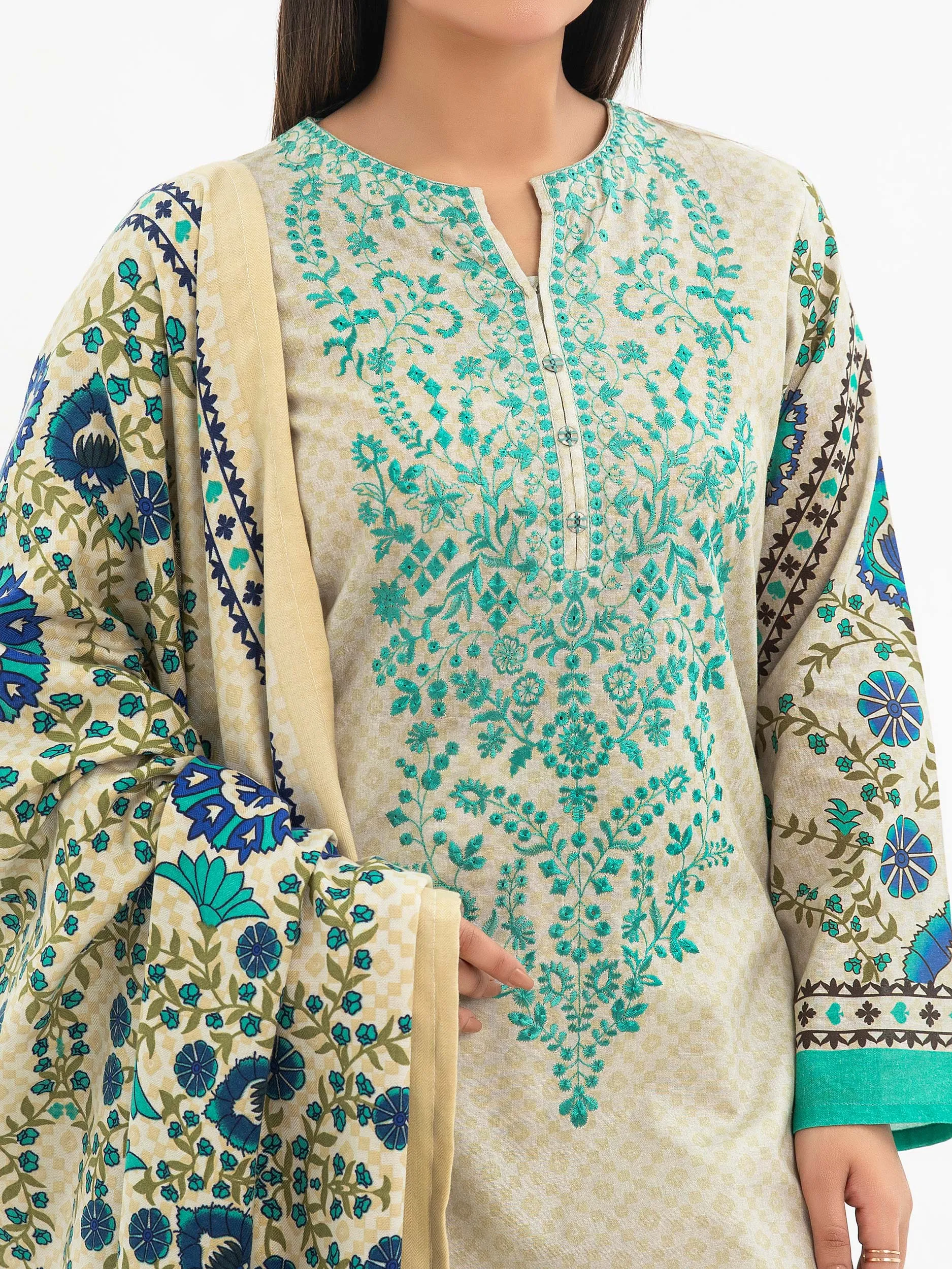 2 Piece Khaddar Suit-Embroidered (Pret)