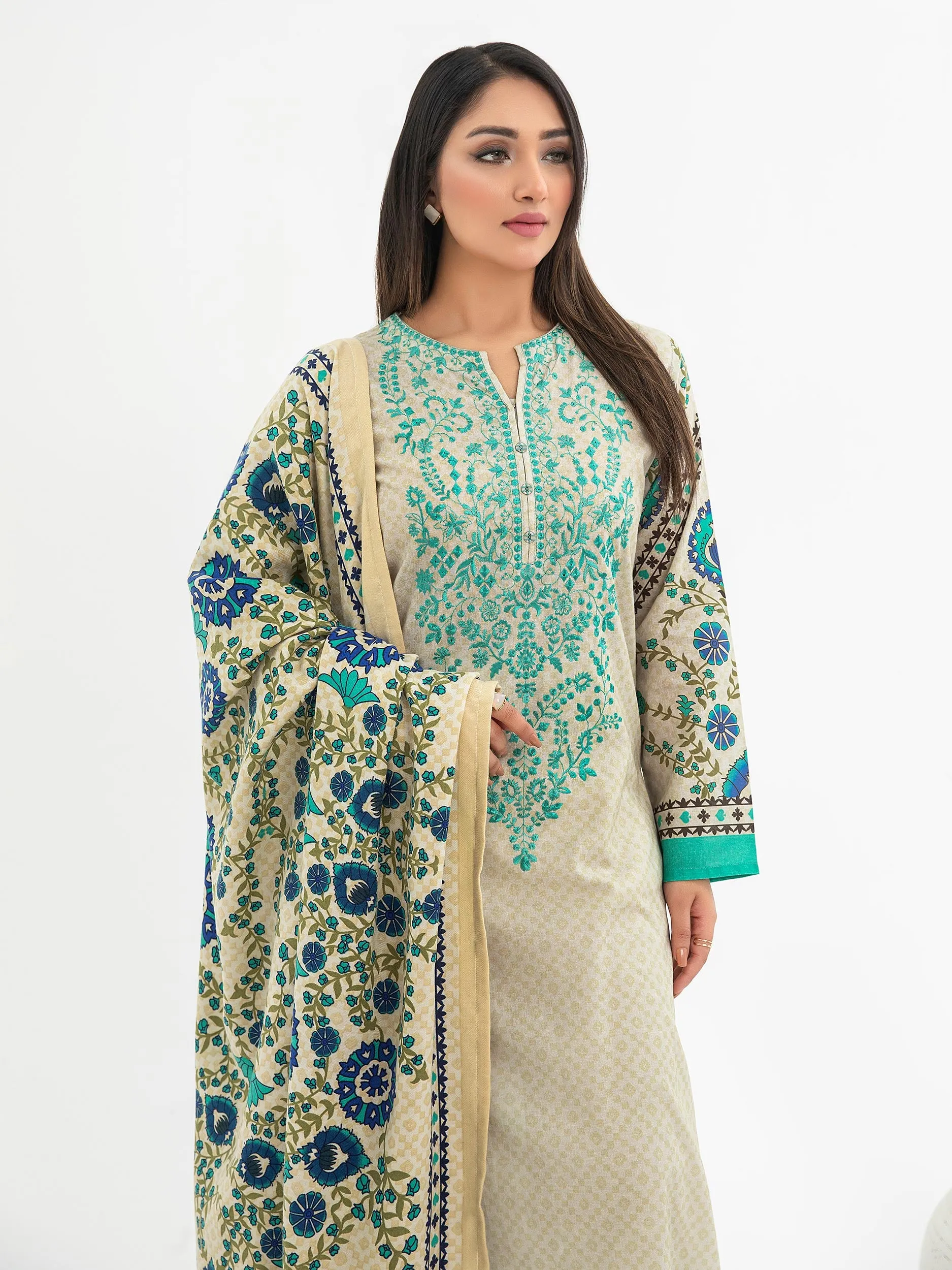 2 Piece Khaddar Suit-Embroidered (Pret)