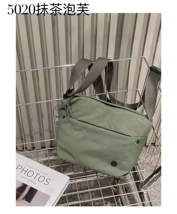 Lucien Bobo Sling bag