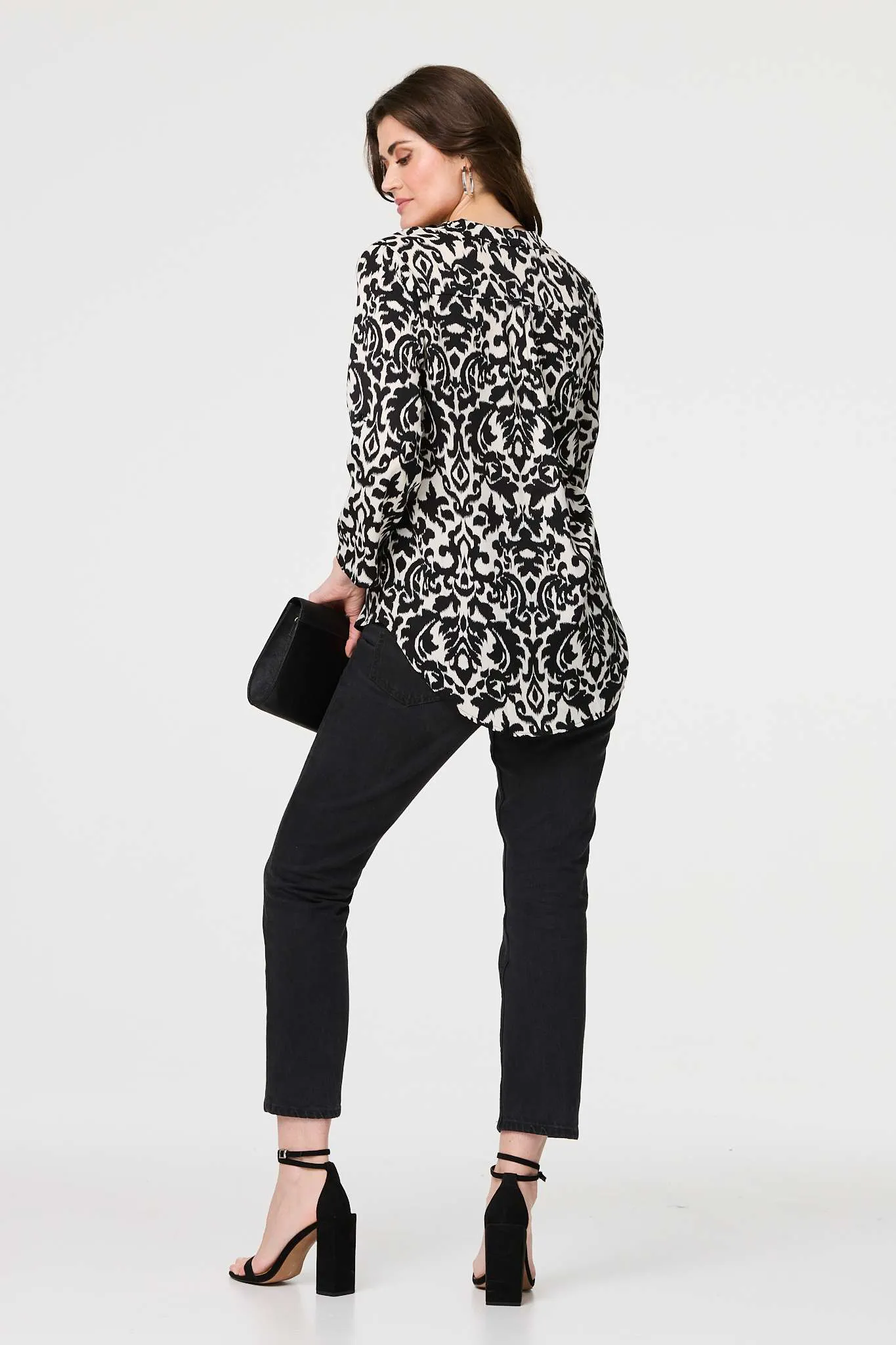 Printed 3/4 Sleeve Curve Hem Blouse