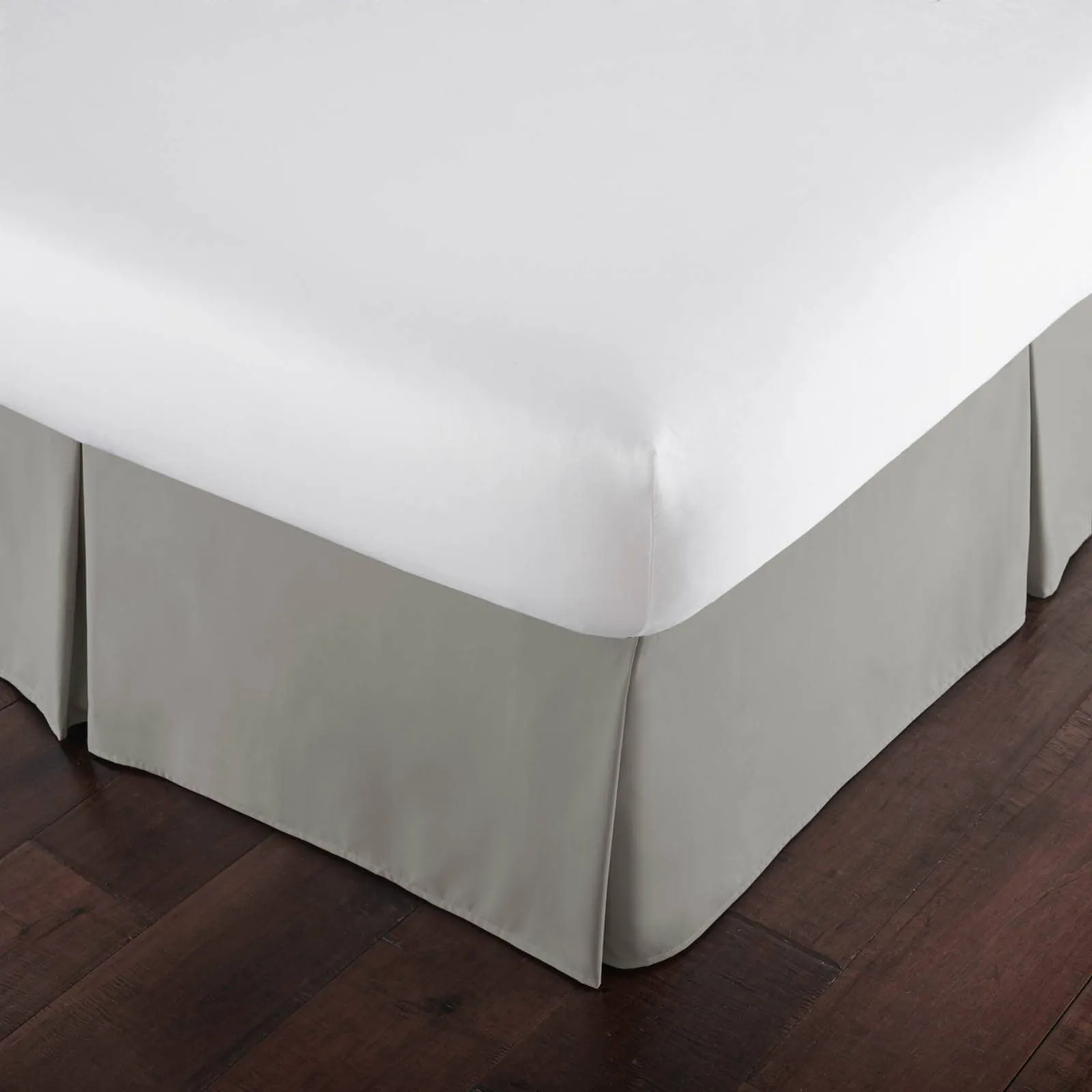 Vilano Pleated Bed Skirt